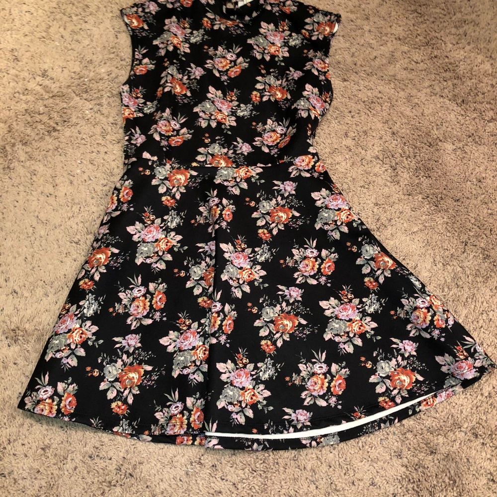 Forever 21 High Neck Flower Dress
